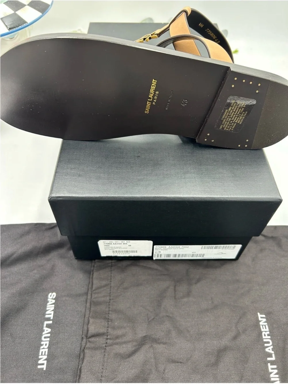 Men’s Saint Laurent CASANDRE YSL logo thong sandals, size 43 made in Italy